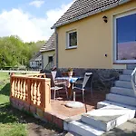 Strandhaus Florimar Holiday home *